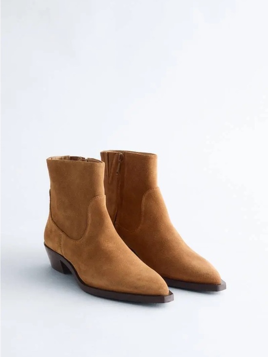 & Other Stories Shoes - & Other Stories Point-Toe Leather Ankle Boots US8